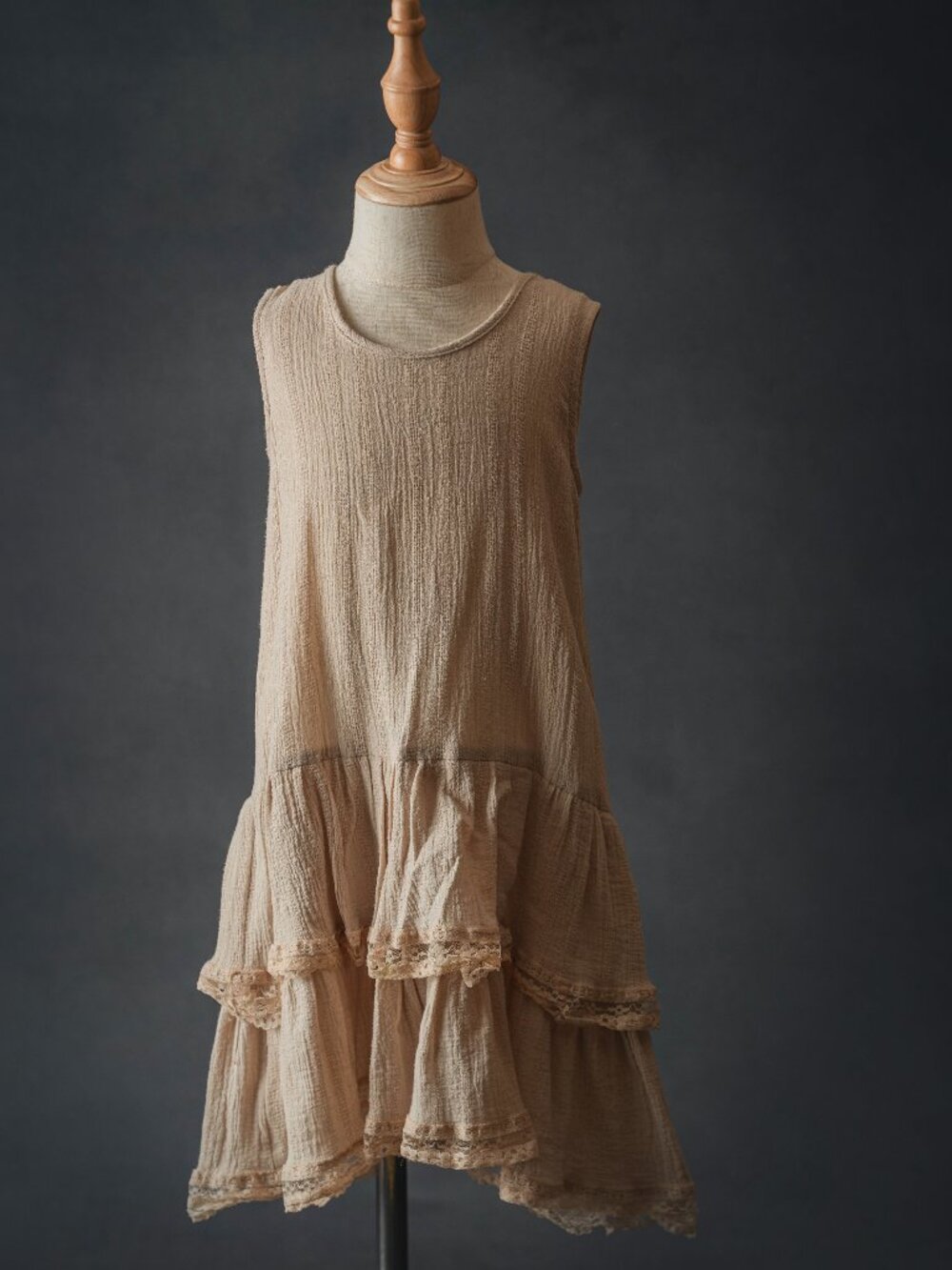 Blu Pony Vintage Tan Ruffle & Lace Slip Dress, size 4/5